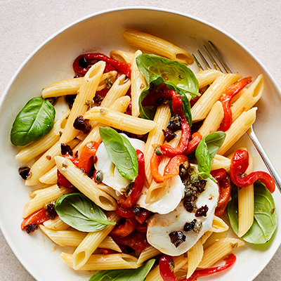 penne-with-roasted-red-peppers-mozzarella